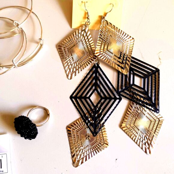 Jewelry Collection - black and silver  15 items Paparazzi - Picture 1 of 7